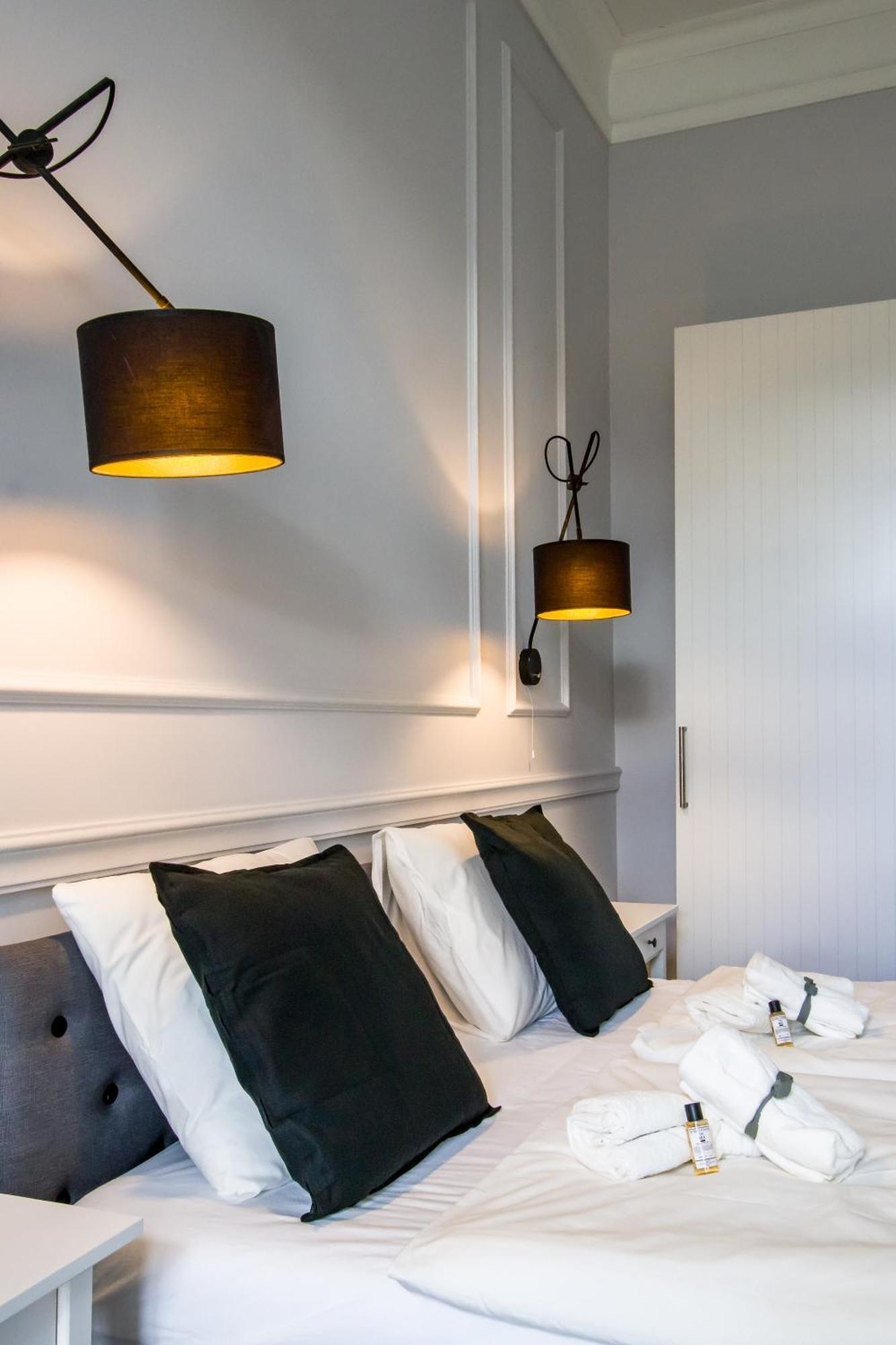 Wilson'S Oktogon Square Suite Apartment Budapest Exterior photo